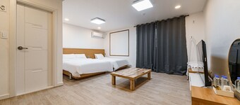 Seorak Hot Spring Mammoth Resotel