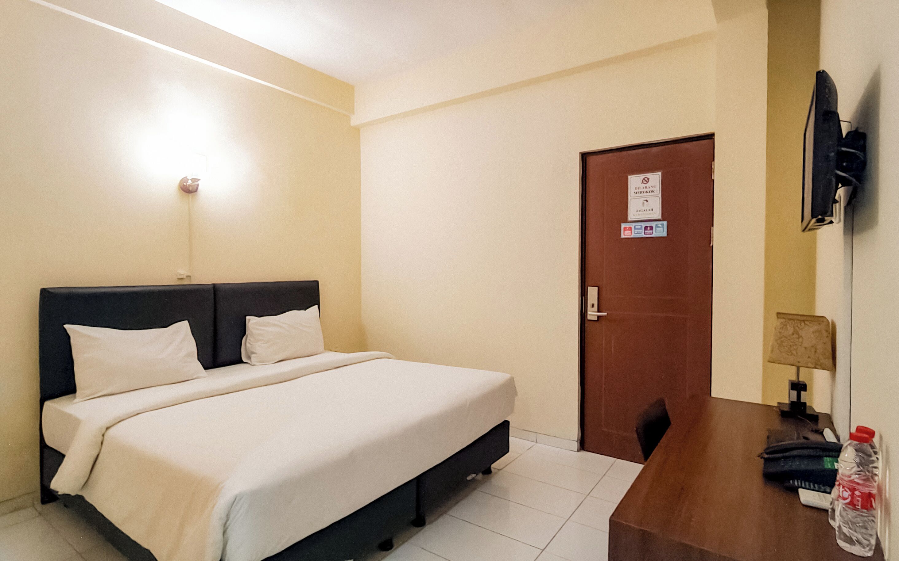 Superior-Doppel- oder -Zweibettzimmer | Schreibtisch, schallisolierte Zimmer, kostenloses WLAN