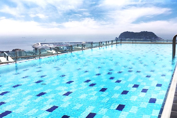 Rooftop pool