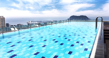 Piscina en la azotea