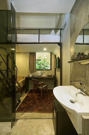 Loft - Single Bed | Free minibar, in-room safe, blackout curtains, free WiFi - Hotel YAN (Singapore)