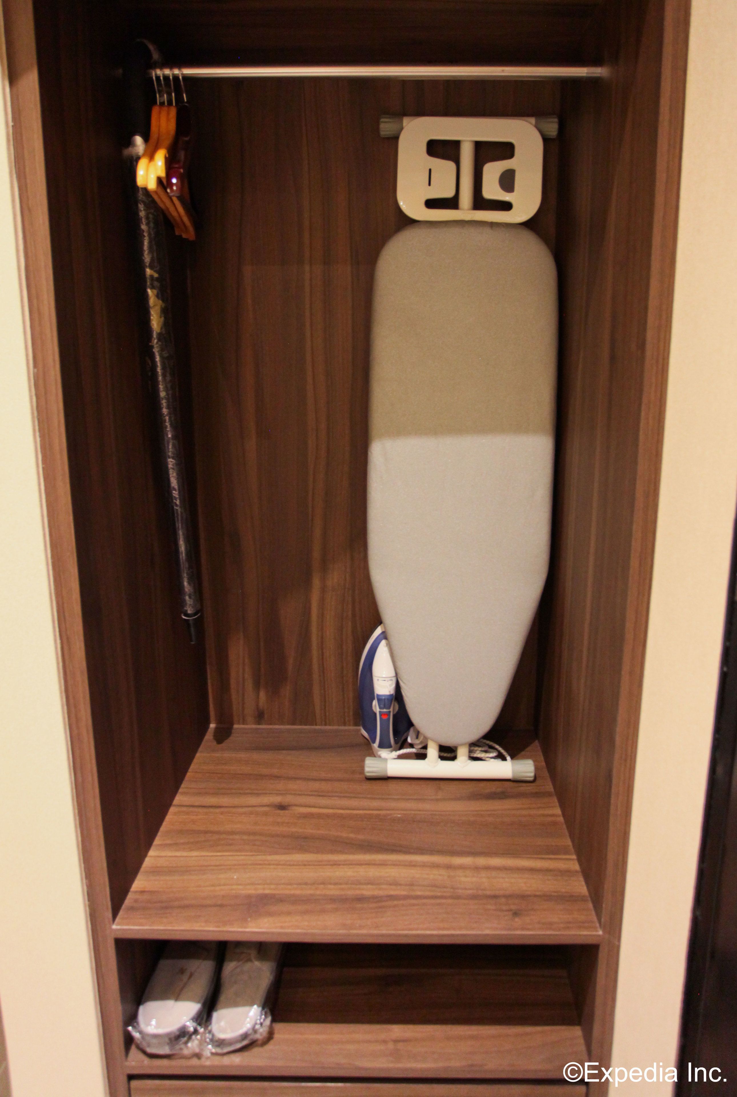 suite | room amenity