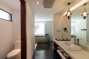 Family Suite, 2 Bedrooms | Bathroom | Hydromassage showerhead, free toiletries, hair dryer, bathrobes - King Rock Boutique Hotel (Siem Reap)