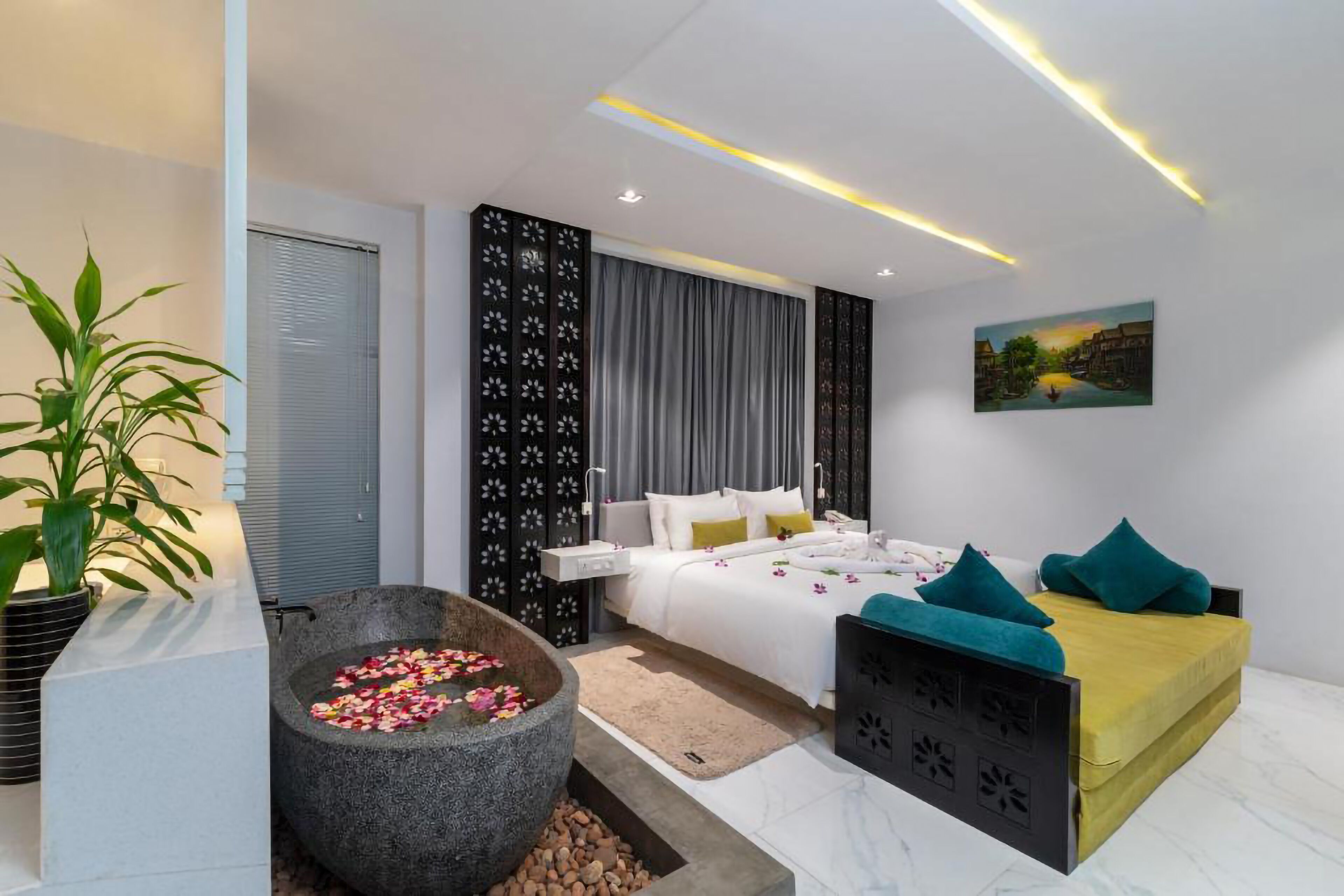 executive suite | 1 bedroom, egyptian cotton sheets, premium bedding, down duvets