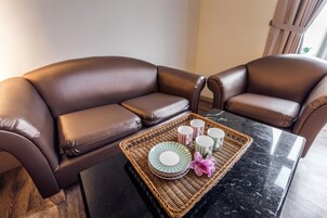 豪華四人房 | 起居區