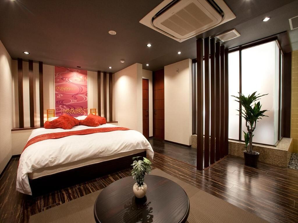 Premium bedding, individually decorated, individually furnished