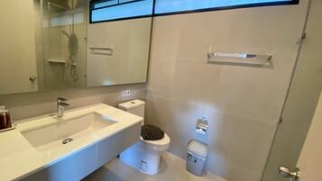 In-room safe, desk, rollaway beds, free WiFi