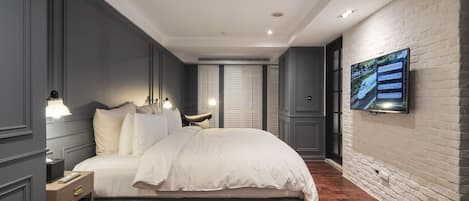 Royal Suite, 1 Bedroom, Patio | View from room