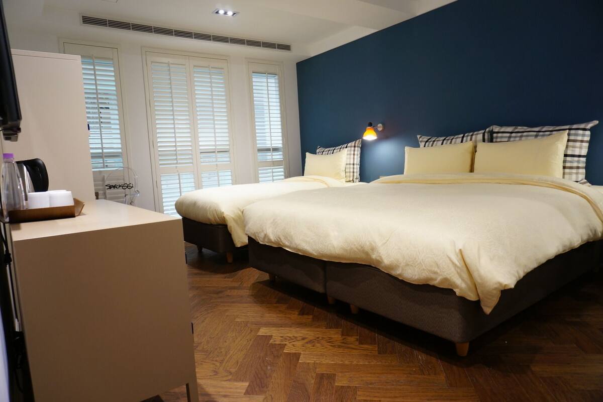Kamar Triple Standar | 1 kamar tidur, seprai premium, tempat tidur Select Comfort, dan brankas