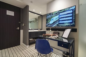 Business Double Room, 1 Queen Bed | Room amenity - FN Hotel (Taipei)