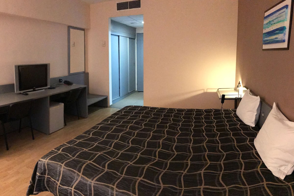 Habitación doble clásica | Escritorio, cunas gratuitas y wifi gratis