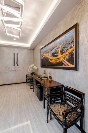 Lobby sitting area