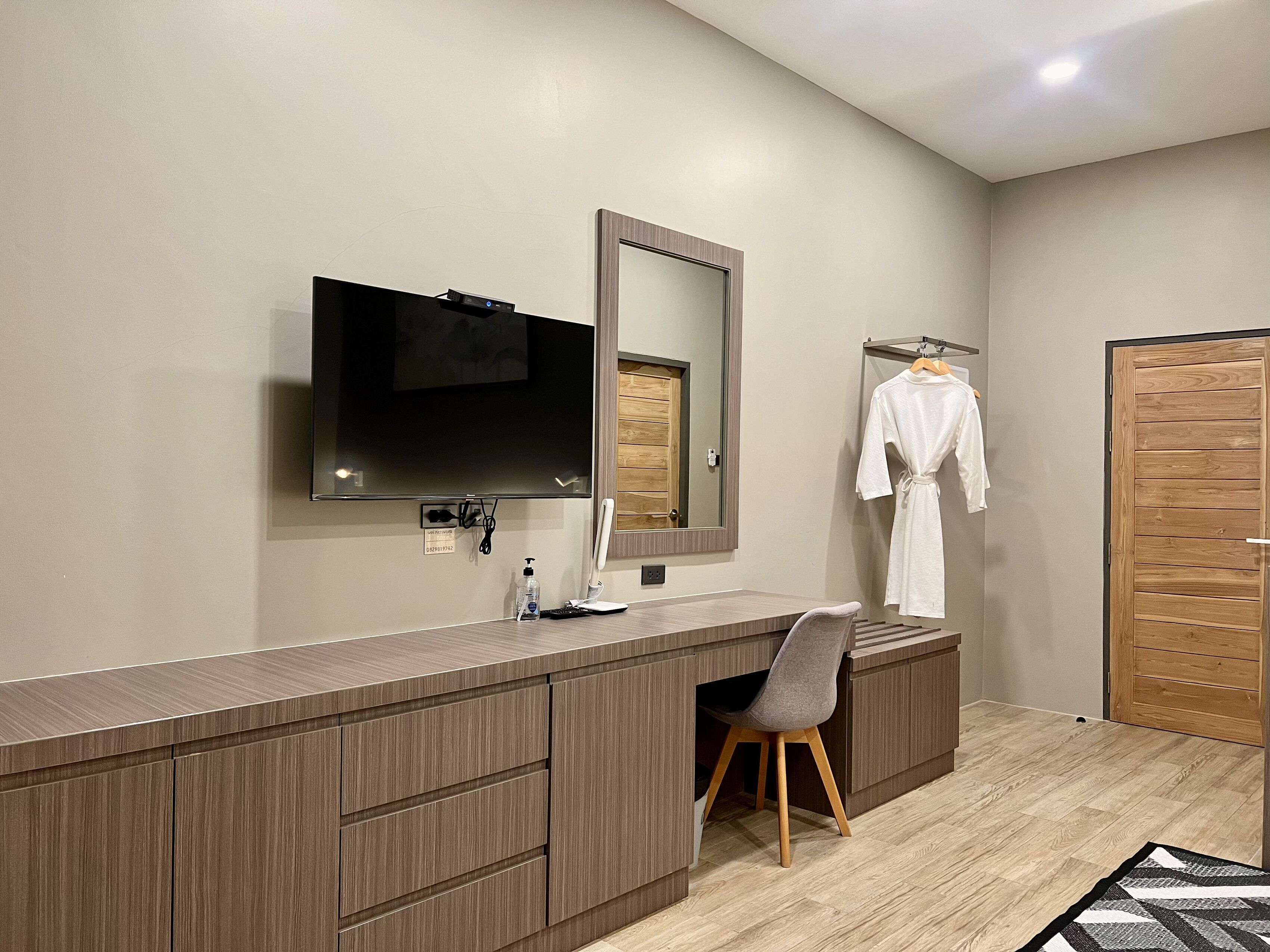 suite seaview | 1 bedroom, in-room safe, free wifi, bed sheets