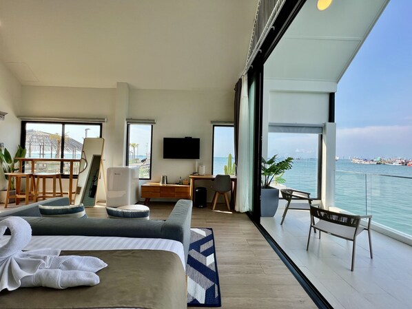 1 Bedroom Seaview Suite Corner | Caja de seguridad en la habitación, wifi gratis y ropa de cama