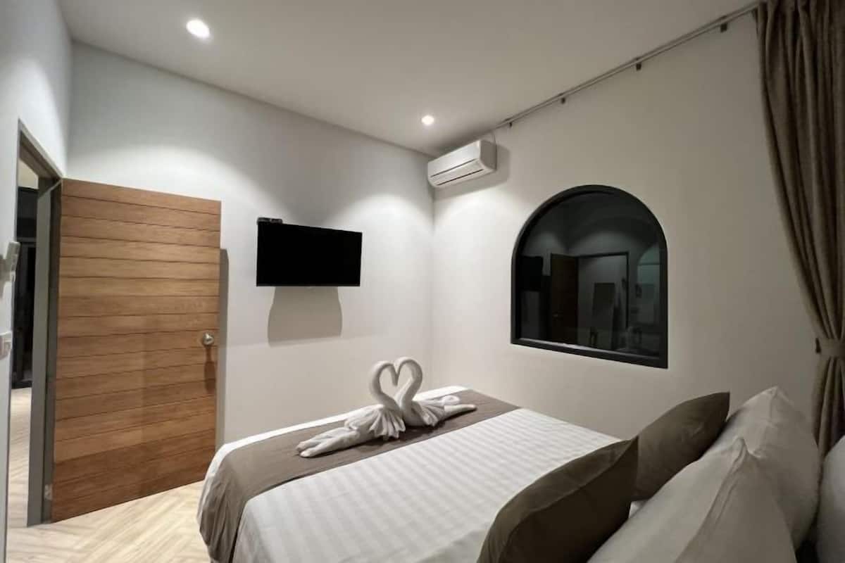 Caja fuerte, wifi gratis, ropa de cama