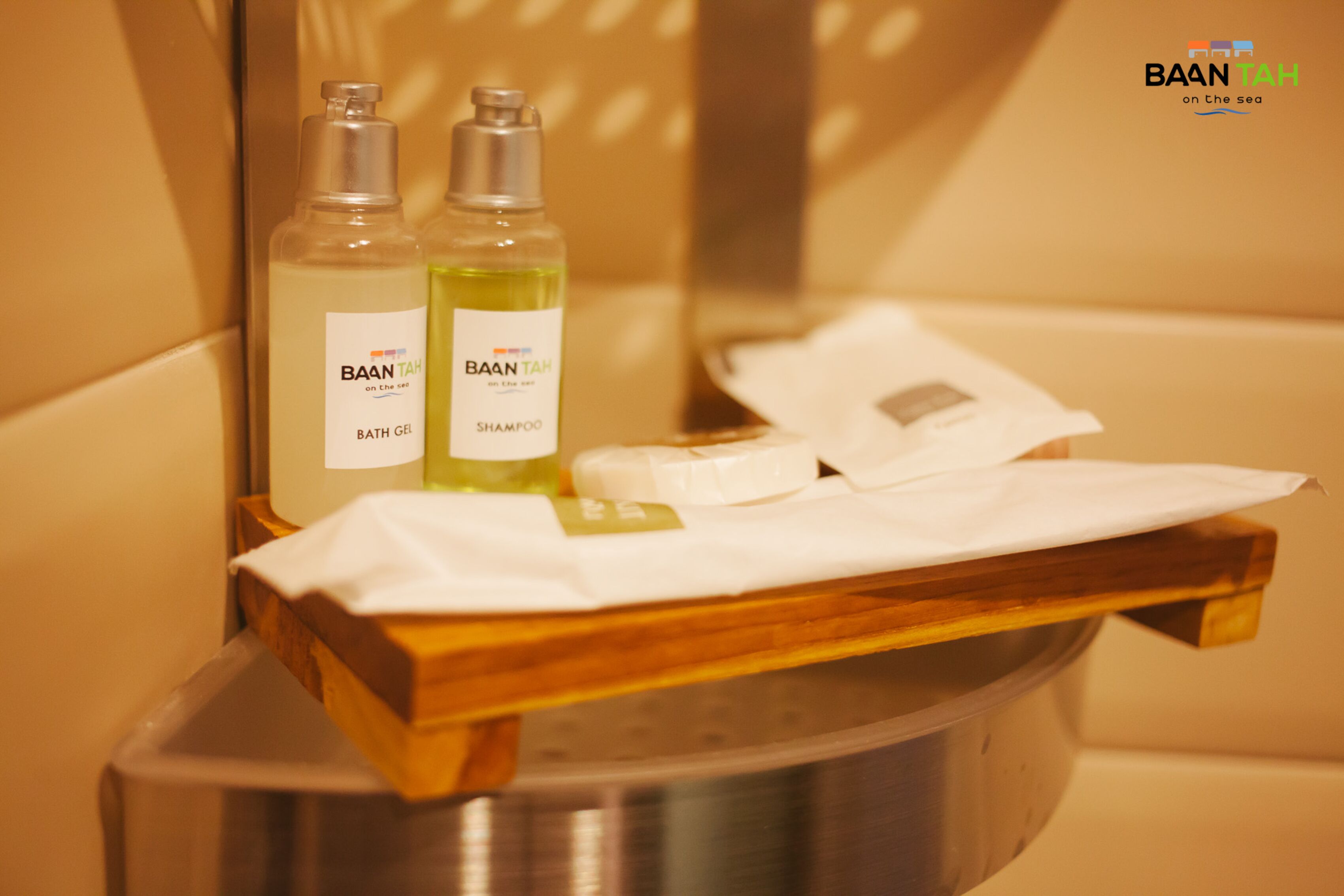 family sea view | bathroom | free toiletries, hair dryer, slippers, towels