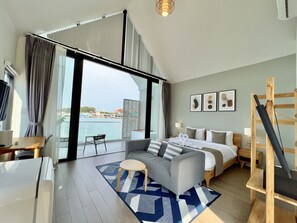 1 Bedroom Seaview Suite Corner | In-room safe, free WiFi, bed sheets - Baan Tah On The Sea (Sattahip)