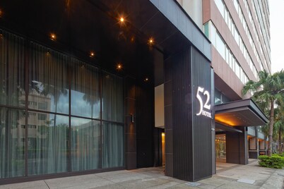 52 Hotel