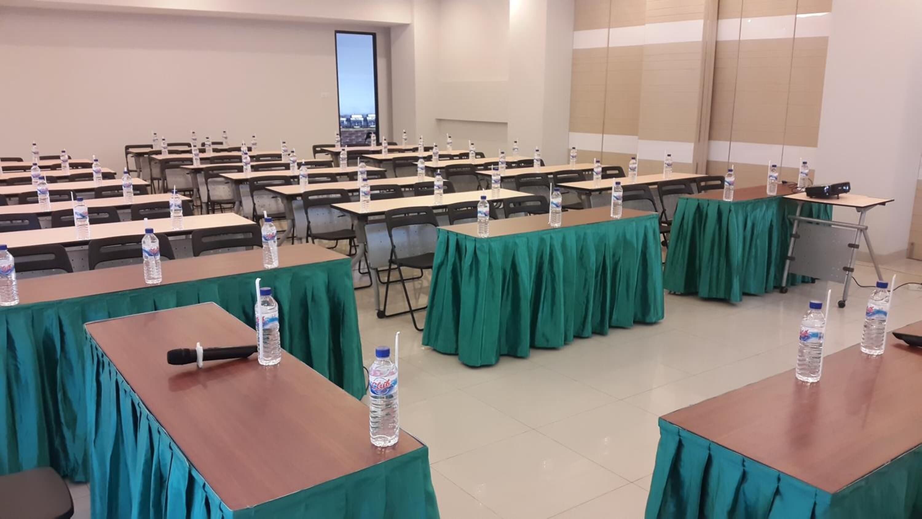 Meeting facility