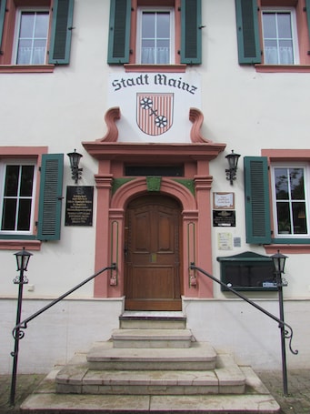 Fachada de la propiedad. Hotel Stadt Mainz