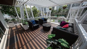 Family Villa, 6 Bedrooms, Private Pool, Pool View | Terrace/patio