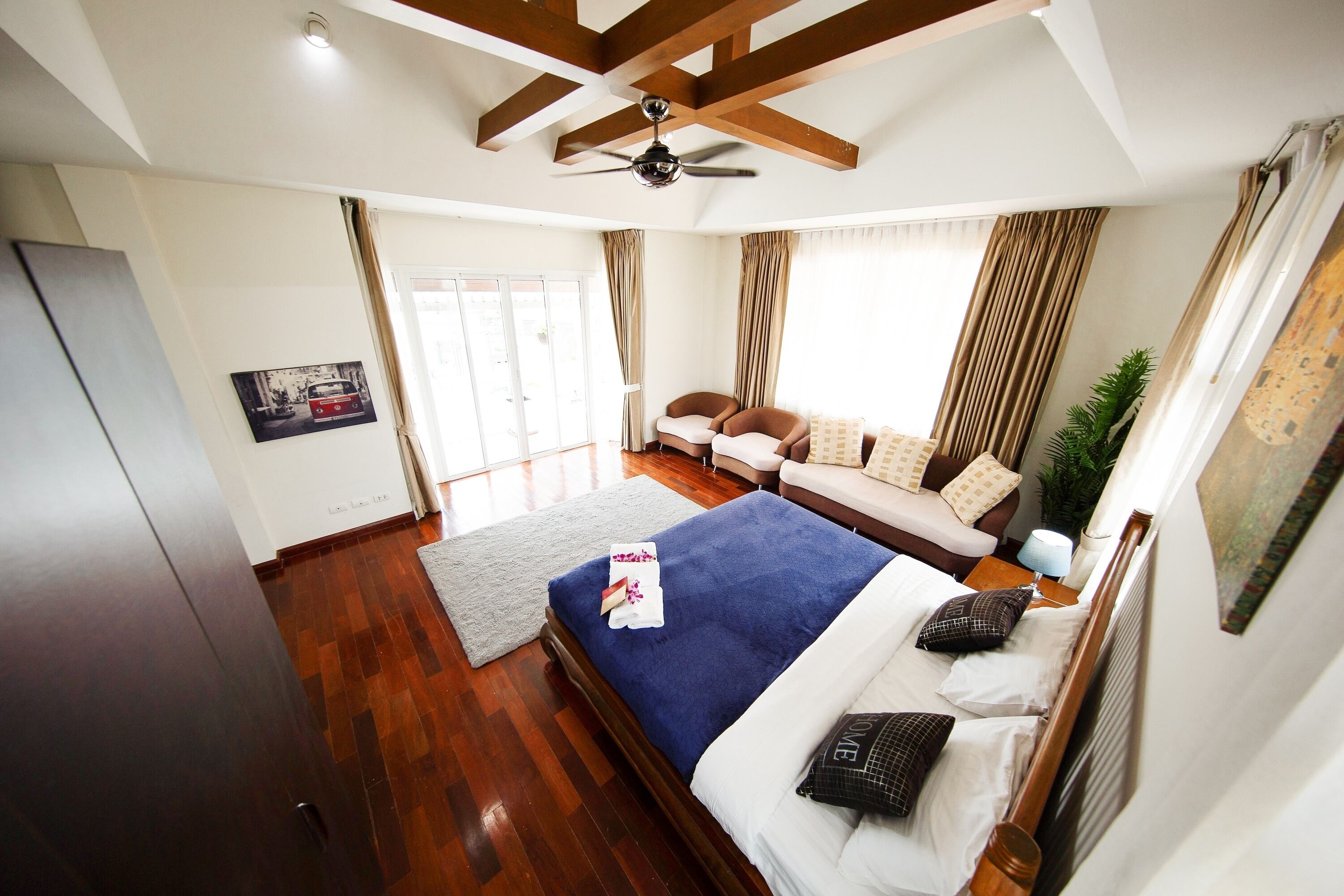 Familjevilla - 6 sovrum - privat pool - utsikt mot poolen | 6 sovrum, värdeförvaringsskåp på rummet och individuell inredning