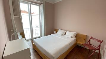 Standard Double Room, 1 Double Bed, Non Smoking, Shared Bathroom | Down duvets, iron/ironing board, free WiFi, bed sheets
