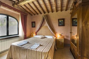 Basic Apartment, 2 Bedrooms | Down duvets, individually decorated, individually furnished
