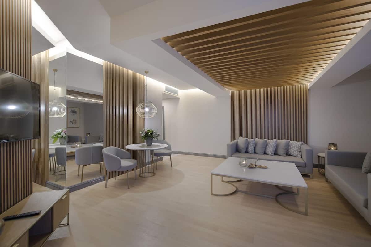 Suite | Living area | LCD TV