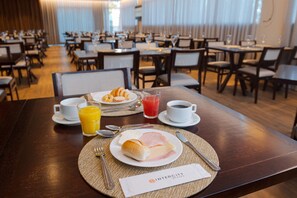 Breakfast, lunch and dinner served  - Intercity BH Expo (Belo Horizonte)