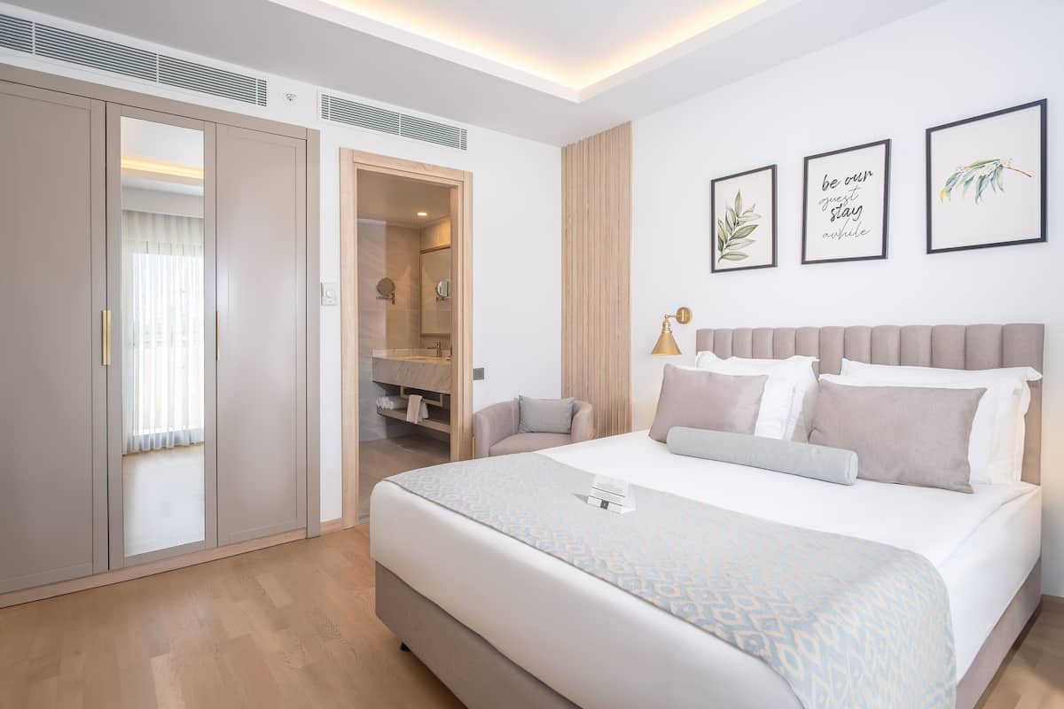 Suite Room Land View | 1 slaapkamer, een minibar, een kluis op de kamer, gratis wifi