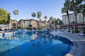 2 outdoor pools, pool umbrellas, sun loungers