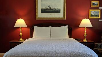 Deluxe Room, 1 Queen Bed | Individually decorated, iron/ironing board, free WiFi, bed sheets