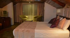 Premium bedding, minibar, in-room safe, free cribs/infant beds