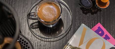 Premium bedding, in-room safe, free WiFi, bed sheets