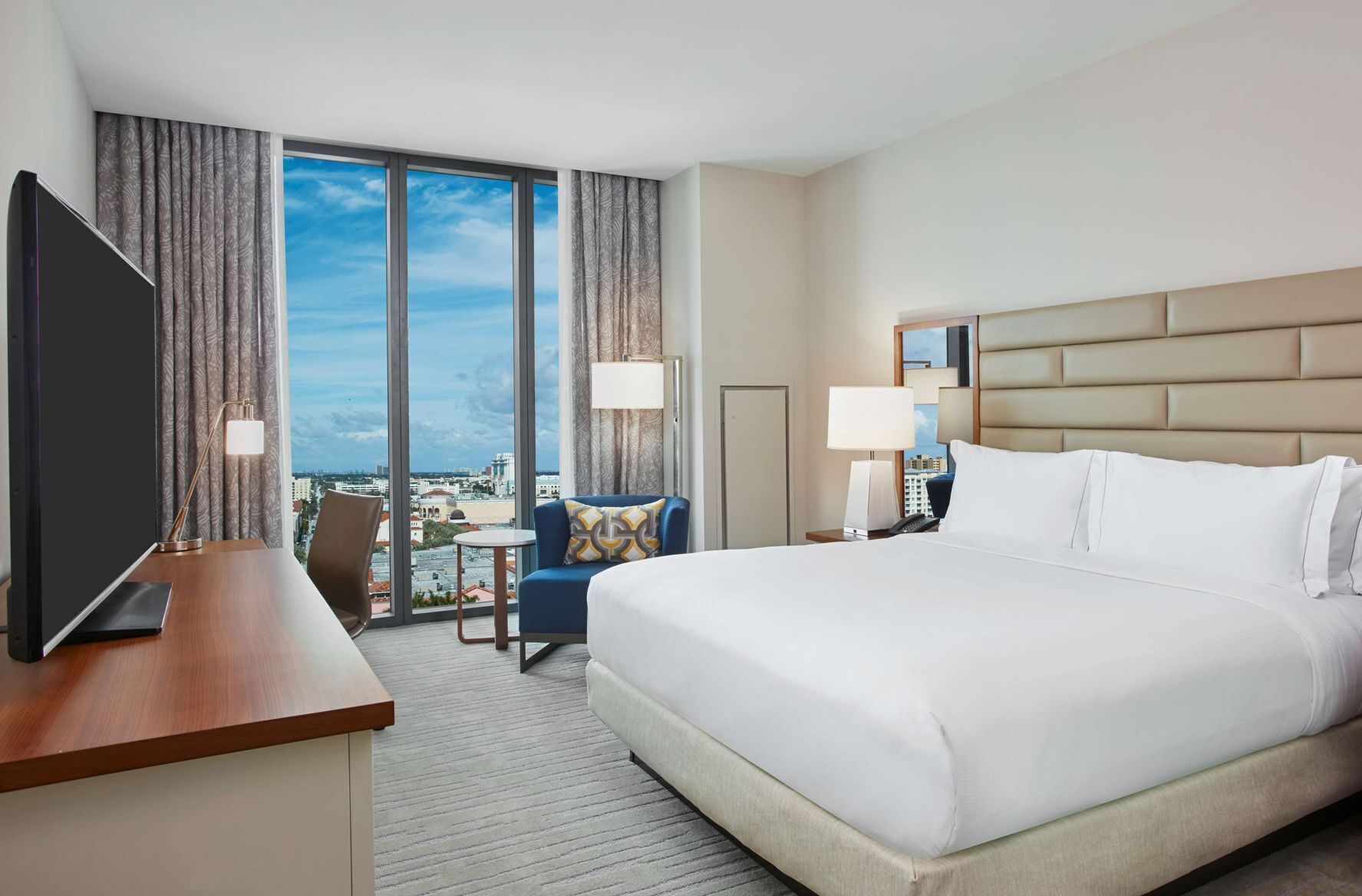 Premium bedding, in-room safe, desk, blackout curtains