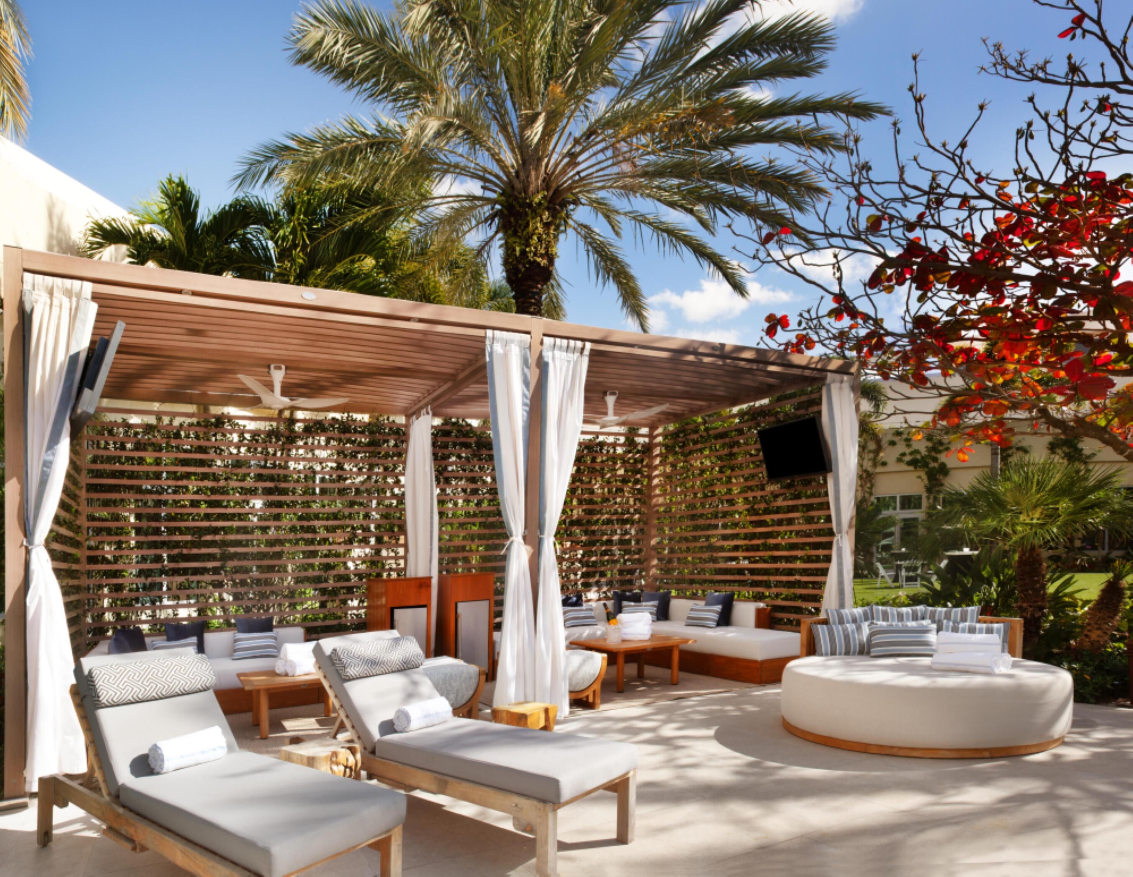 Outdoor pool, open 7:00 AM to 11:00 PM, cabanas (surcharge)