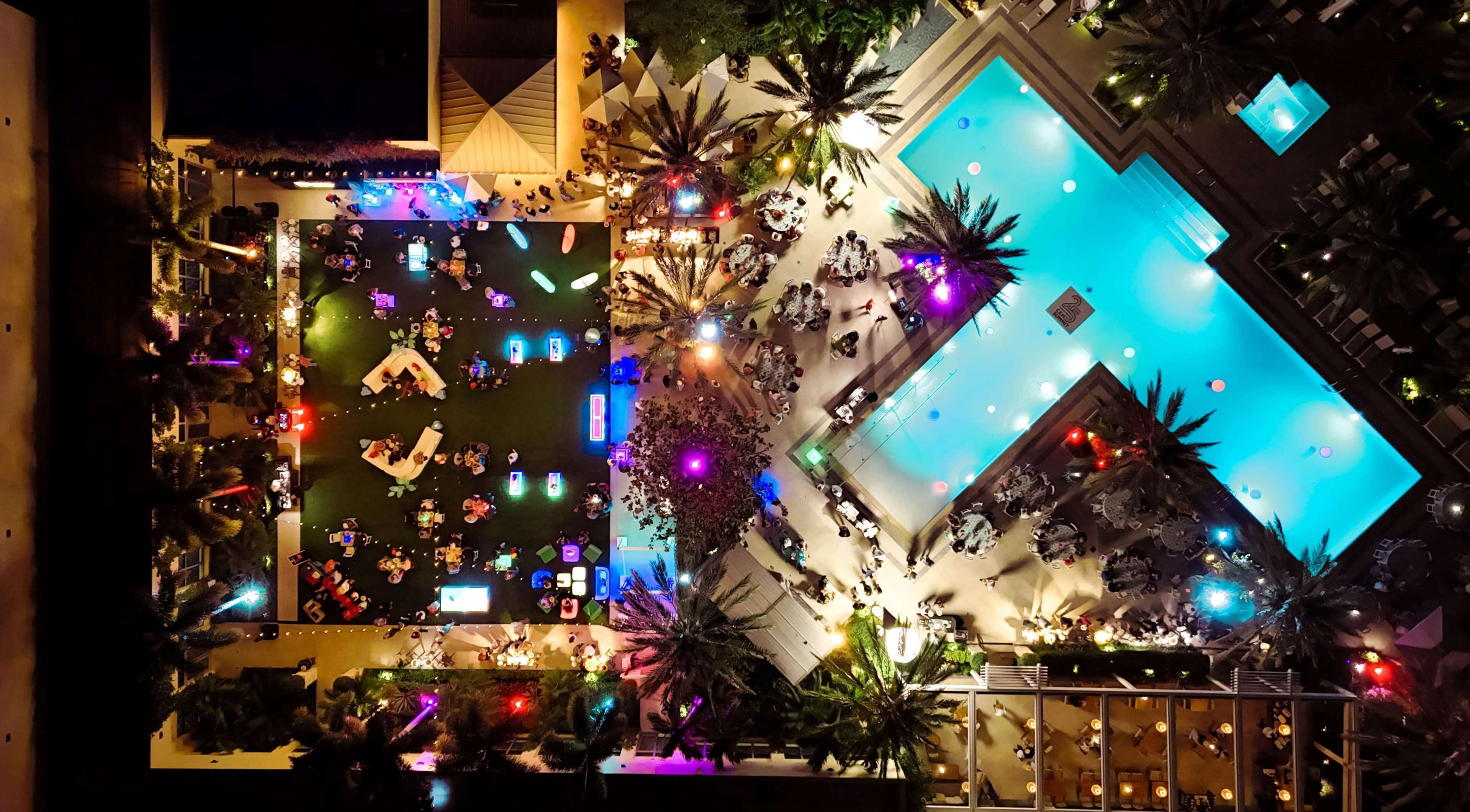 outdoor pool, open 7:00 am to 11:00 pm, pool cabanas (surcharge)