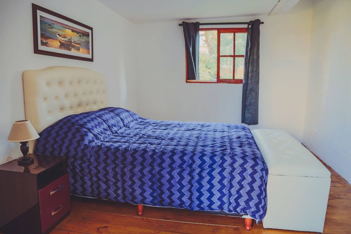 Premium bedding, free WiFi