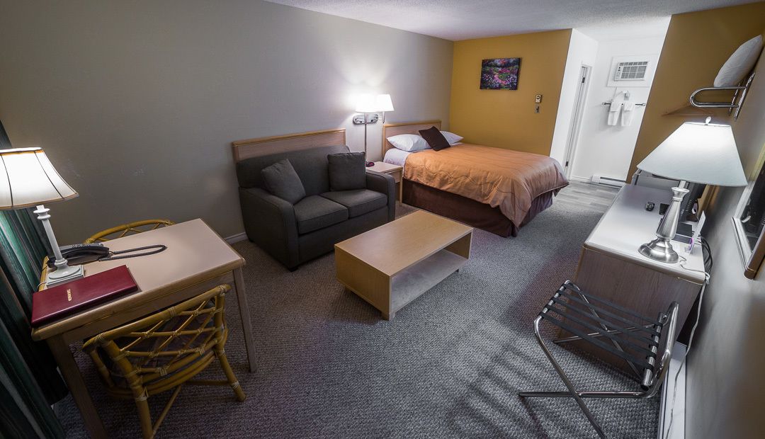 Schreibtisch, kostenloses WLAN