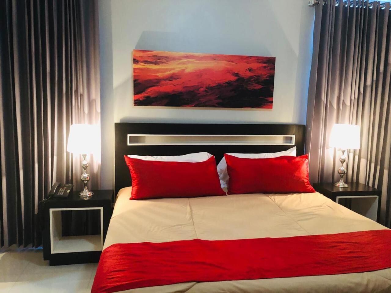 1 bedroom, egyptian cotton sheets, premium bedding