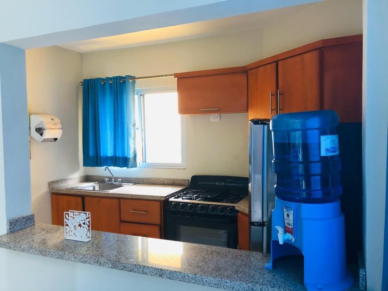 full-sized fridge, microwave, oven, toaster