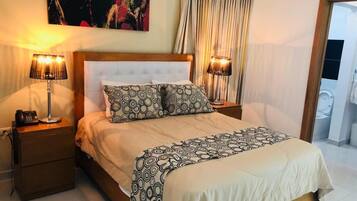 Egyptian cotton sheets, premium bedding, individually decorated