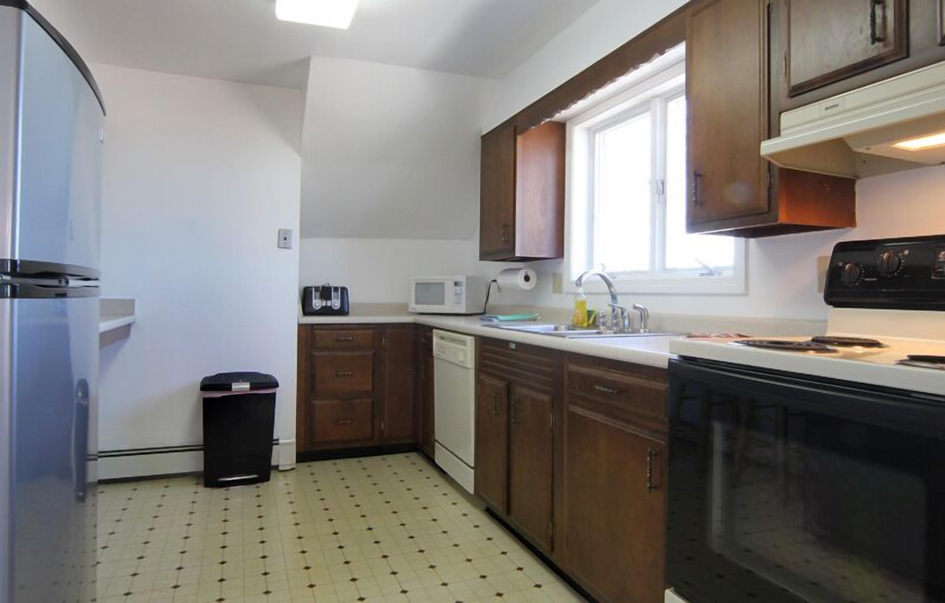 deluxe suite, 1 king bed with sofa bed, non smoking (233- 2nd floor /living/dining/kitchen full ov) | private kitchen | fridge