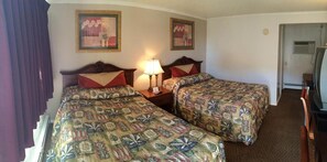 Desk, iron/ironing board, rollaway beds, free WiFi - Economy Inn of Bloomington (Bloomington)