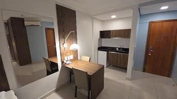 Superior Single Room | Minibar, blackout drapes, soundproofing, free WiFi