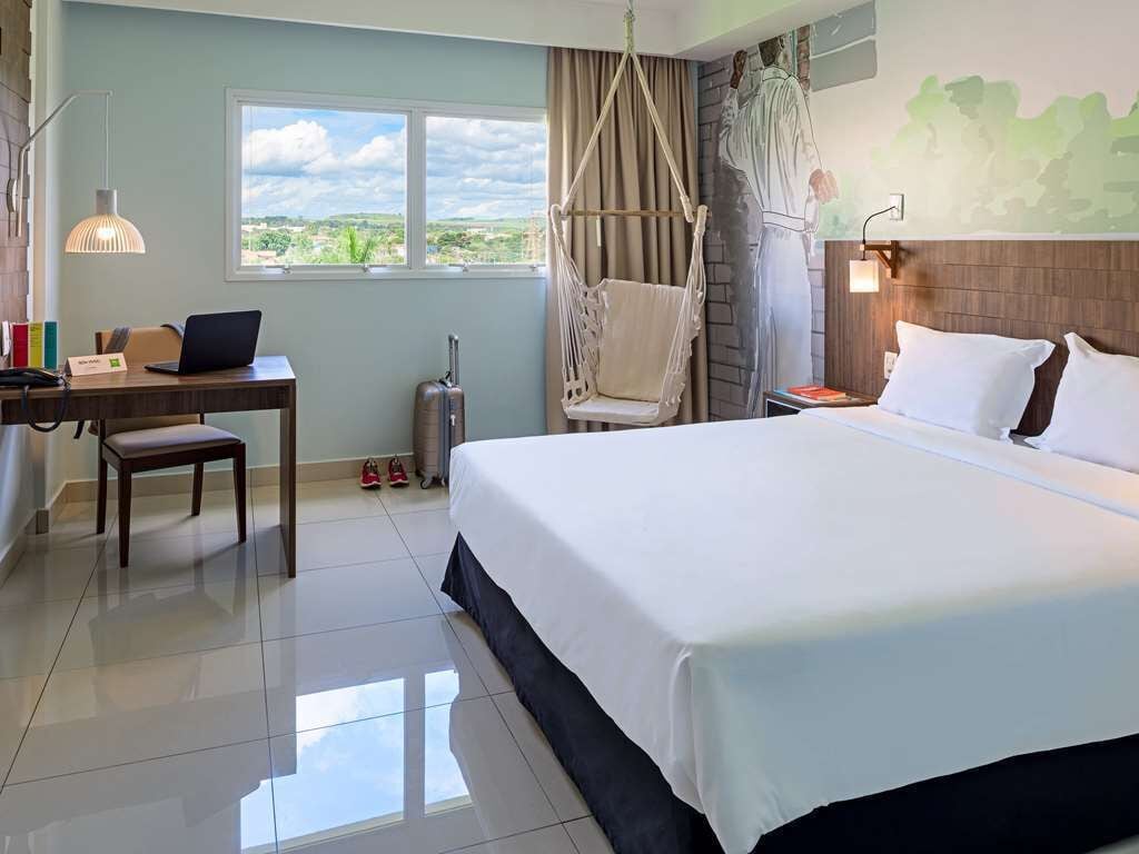 Superior Double Room | Minibar, in-room safe, blackout drapes, soundproofing