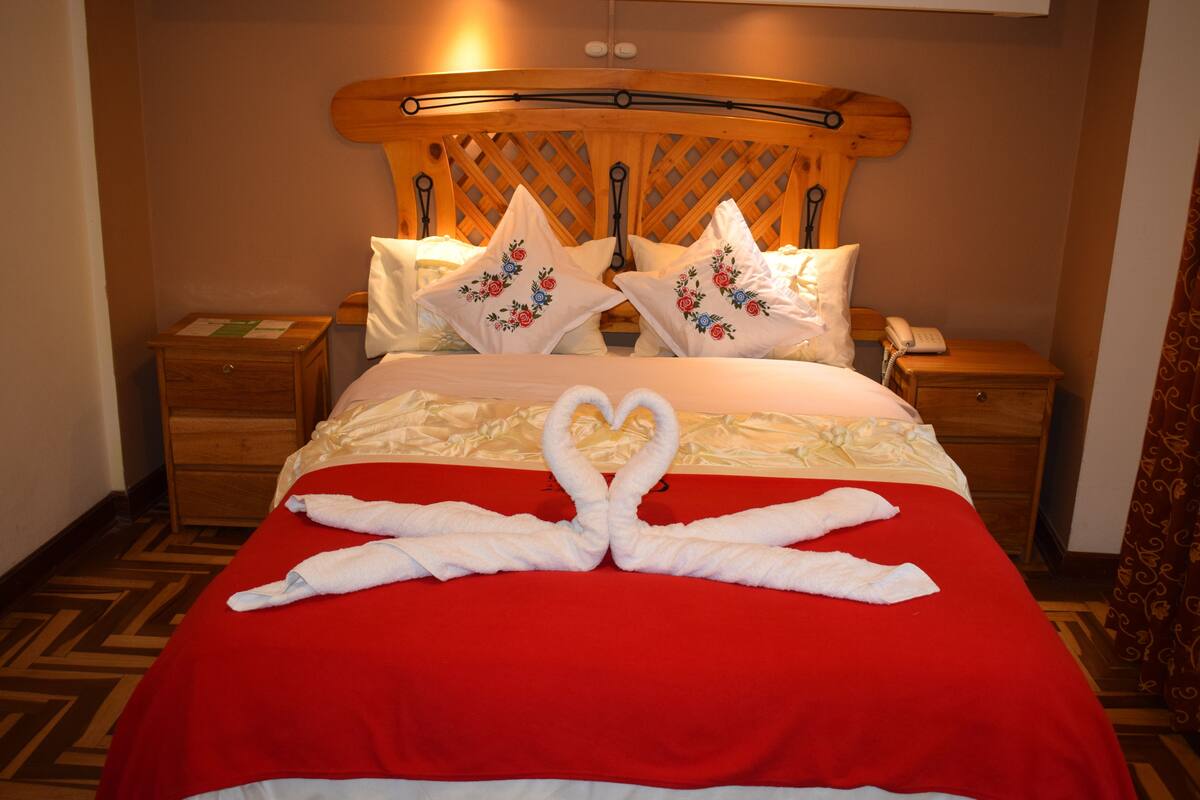 Double Room | Premium bedding, down duvets, pillow-top beds, in-room safe