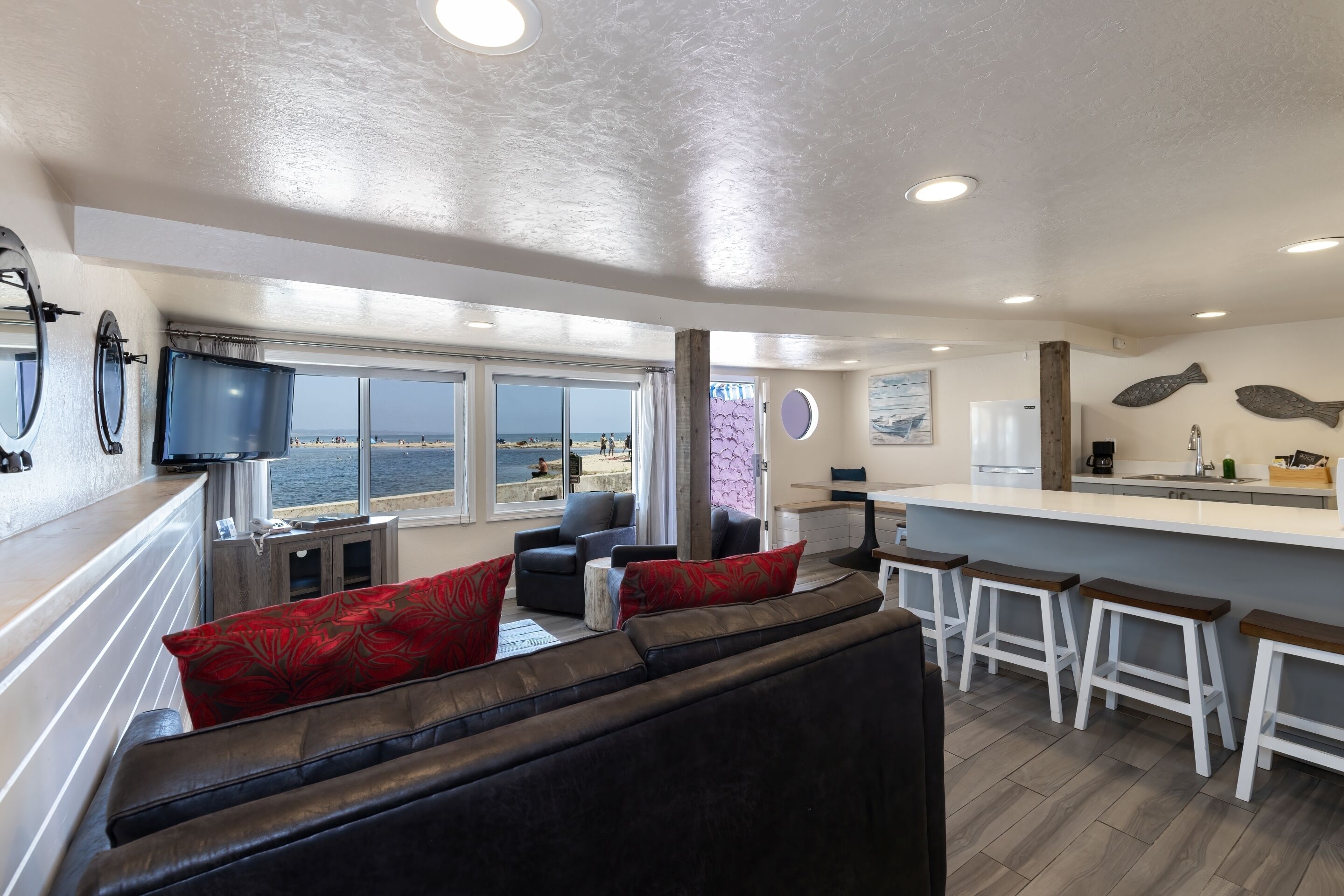 Riverfront Ground Floor 8 person Unit  #113 | Beach/ocean view