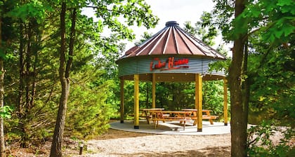 The Lake House Inn